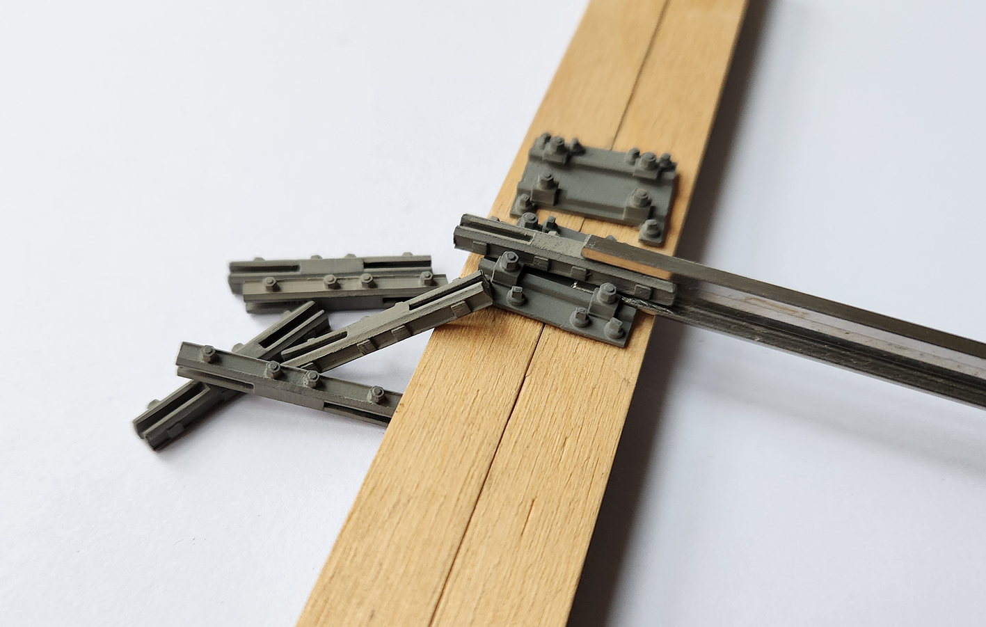 FL41/49, Schienenverbindungslaschen, 1 Paar, Kunststoff, steckbar, Code 250, NG 2 